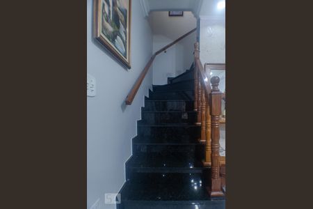 Apartamento à venda com 125m², 3 quartos e 2 vagasEscada