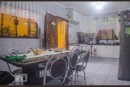 Apartamento à venda com 125m², 3 quartos e 2 vagasCozinha