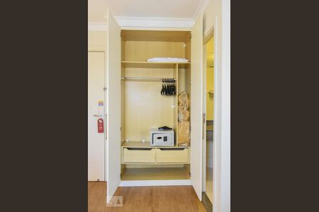 Studio à venda com 65m², 1 quarto e 1 vagaQuarto