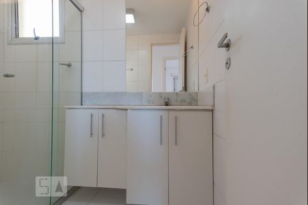 Apartamento para alugar com 70m², 3 quartos e 2 vagasBanheiro