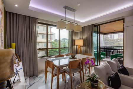 Apartamento para alugar com 4 quartos, 154m² em Funcionários, Belo Horizonte