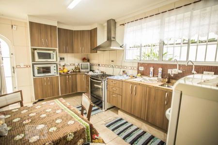 Casa para alugar com 400m², 3 quartos e 3 vagas Casa para alugar com 400m², 3 quartos e 3 vagasCozinha