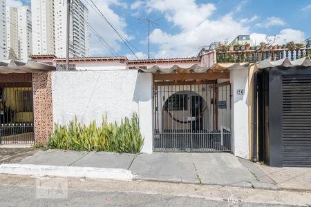 Casa à venda com 133m², 2 quartos e 2 vagasFachada