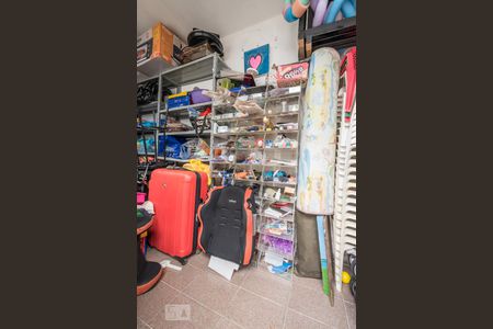 Casa à venda com 133m², 2 quartos e 2 vagasQuarto de Serviço