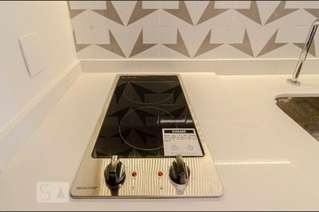 Studio para alugar com 24m², 1 quarto e sem vaga Studio para alugar com 24m², 1 quarto e sem vagaCozinha - Cooktop