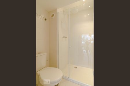 Studio para alugar com 24m², 1 quarto e sem vaga Studio para alugar com 24m², 1 quarto e sem vagaBanheiro