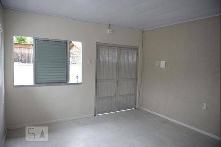 Sala de casa de condomínio para alugar com 1 quarto, 56m² em Niterói, Canoas