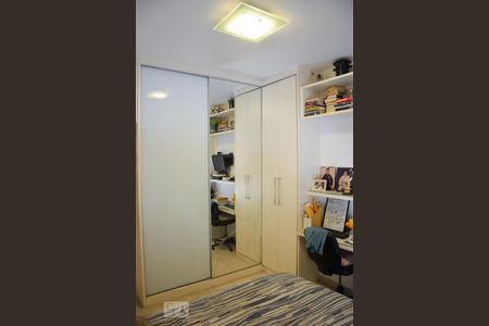 Apartamento à venda com 185m², 4 quartos e 3 vagasQuarto 2