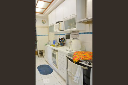 Apartamento à venda com 185m², 4 quartos e 3 vagasCozinha