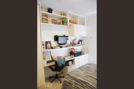 Apartamento à venda com 185m², 4 quartos e 3 vagasQuarto 2