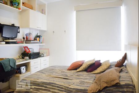 Apartamento à venda com 185m², 4 quartos e 3 vagasQuarto 2