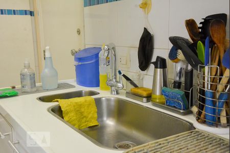 Apartamento à venda com 185m², 4 quartos e 3 vagasCozinha - Pia