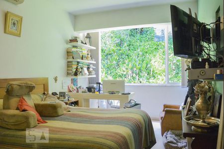 Apartamento à venda com 185m², 4 quartos e 3 vagasQuarto 4