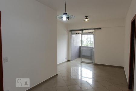 Sala de apartamento para alugar com 3 quartos, 75m² em Belvedere, Belo Horizonte