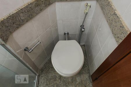 Banheiro da Suíte de apartamento para alugar com 3 quartos, 75m² em Belvedere, Belo Horizonte