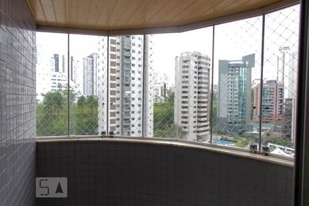 varanda de apartamento para alugar com 3 quartos, 75m² em Belvedere, Belo Horizonte