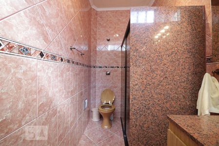 Casa à venda com 180m², 2 quartos e 2 vagasBanheiro Social