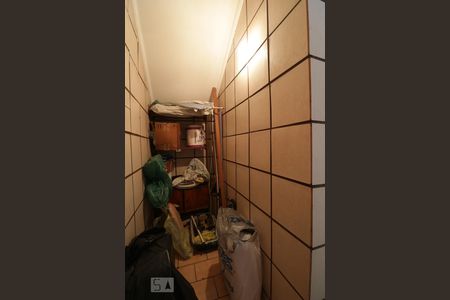 Casa à venda com 180m², 2 quartos e 2 vagasDeposito