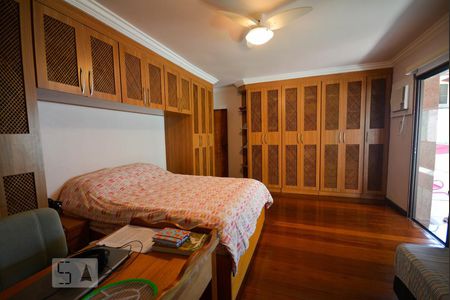 Apartamento à venda com 385m², 4 quartos e 5 vagas Apartamento à venda com 385m², 4 quartos e 5 vagasSuíte 1