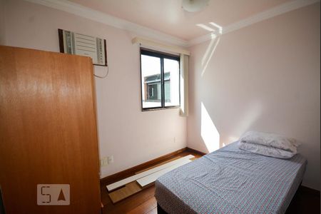 Apartamento à venda com 385m², 4 quartos e 5 vagas Apartamento à venda com 385m², 4 quartos e 5 vagasQuarto 4