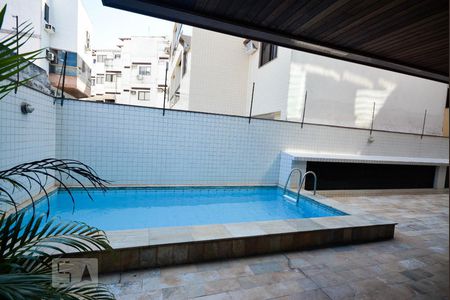 Apartamento à venda com 385m², 4 quartos e 5 vagas Apartamento à venda com 385m², 4 quartos e 5 vagasÁrea comum