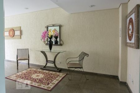 Hall de entrada de apartamento para alugar com 2 quartos, 62m² em Santa Teresinha, São Paulo