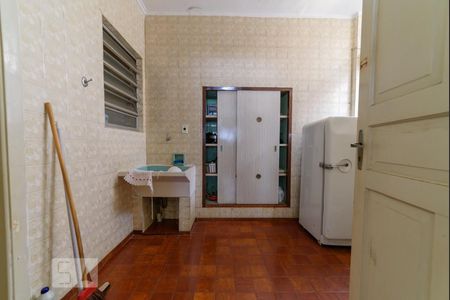 Casa à venda com 400m², 2 quartos e 2 vagasÁrea de Serviço