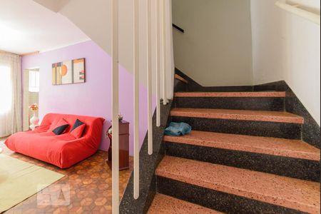 Escada de casa à venda com 2 quartos, 400m² em Santa Maria, São Caetano do Sul