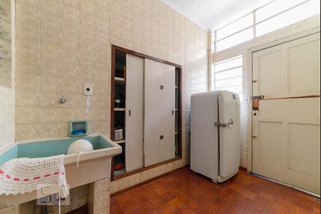 Casa à venda com 400m², 2 quartos e 2 vagasÁrea de Serviço