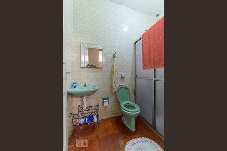 Casa à venda com 400m², 2 quartos e 2 vagasBanheiro Social