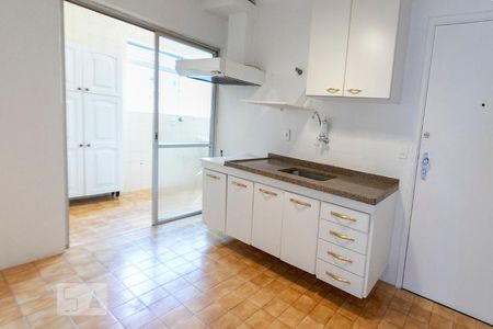 Apartamento para alugar com 103m², 3 quartos e 2 vagasCozinha
