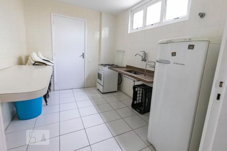 Apartamento para alugar com 103m², 3 quartos e 2 vagasÁrea comum - Salão de festas cozinha