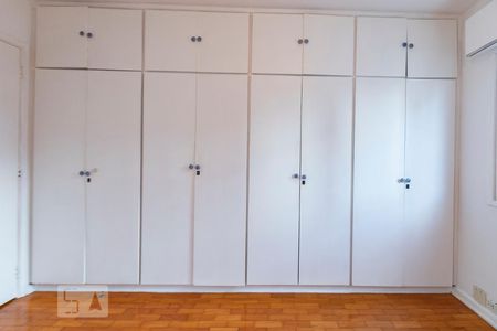 Suíte de apartamento para alugar com 3 quartos, 103m² em Itaim Bibi, São Paulo