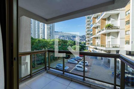 Apartamento à venda com 83m², 2 quartos e 1 vagaVaranda Suíte
