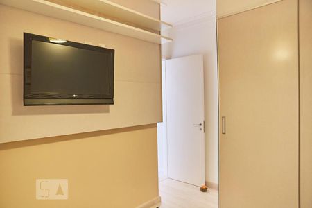 Quarto 1 de apartamento para alugar com 2 quartos, 59m² em Barra Funda, São Paulo