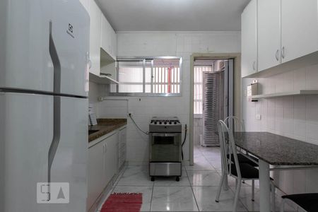 Apartamento para alugar com 80m², 2 quartos e 1 vaga Apartamento para alugar com 80m², 2 quartos e 1 vagaCozinha
