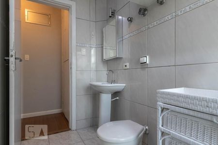 Apartamento para alugar com 80m², 2 quartos e 1 vaga Apartamento para alugar com 80m², 2 quartos e 1 vagaBanheiro