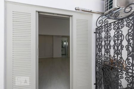 Apartamento à venda com 90m², 1 quarto e 1 vagaVaranda Suite