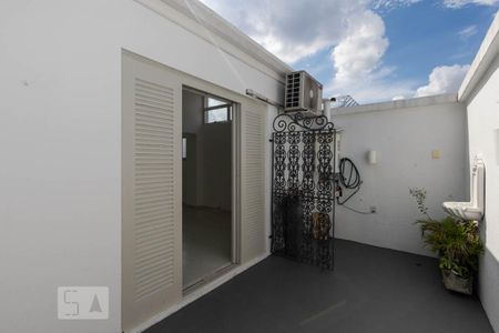 Apartamento à venda com 90m², 1 quarto e 1 vagaVaranda Suite