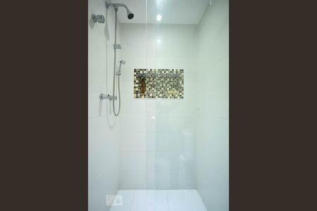 Apartamento à venda com 142m², 3 quartos e 2 vagasBanheiro suíte 1