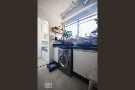 Apartamento à venda com 142m², 3 quartos e 2 vagasÁrea de serviço