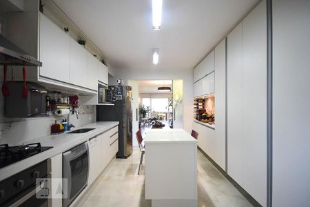 Apartamento à venda com 142m², 3 quartos e 2 vagasCozinha
