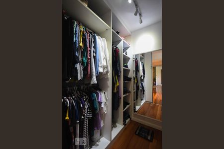 Apartamento à venda com 142m², 3 quartos e 2 vagasArmário da suíte 3