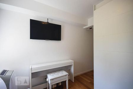 Apartamento à venda com 142m², 3 quartos e 2 vagasSuíte 1