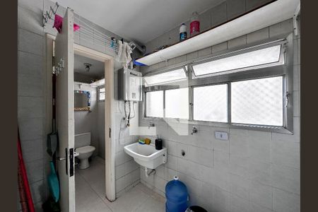 Apartamento para alugar com 70m², 2 quartos e 1 vagaÁrea de Serviço