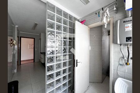 Apartamento para alugar com 70m², 2 quartos e 1 vagaÁrea de Serviço