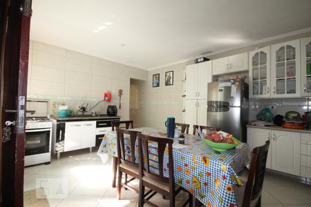 Casa à venda com 80m², 2 quartos e 3 vagasCozinha