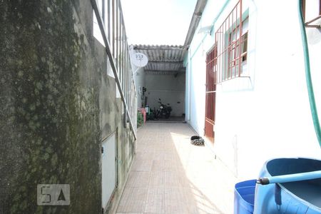 Casa à venda com 80m², 2 quartos e 3 vagasQuintal