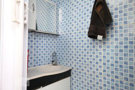 Casa à venda com 80m², 2 quartos e 3 vagasLavabo