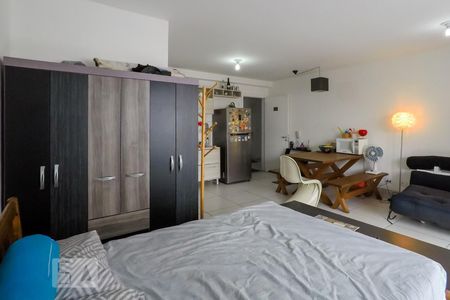 Sala / Quarto de kitnet/studio à venda com 1 quarto, 38m² em Cambuci, São Paulo